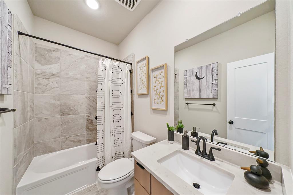 10014 Rosette Drive, Iowa Colony, Texas image 4