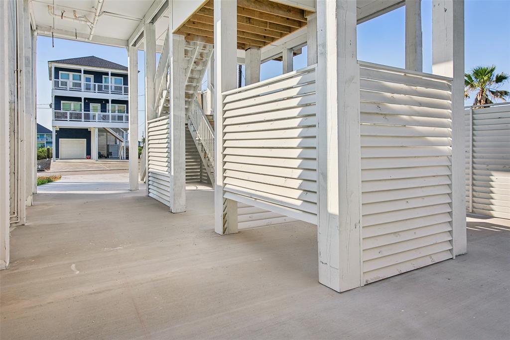 11207 Schwartz Drive, Galveston, Texas image 39
