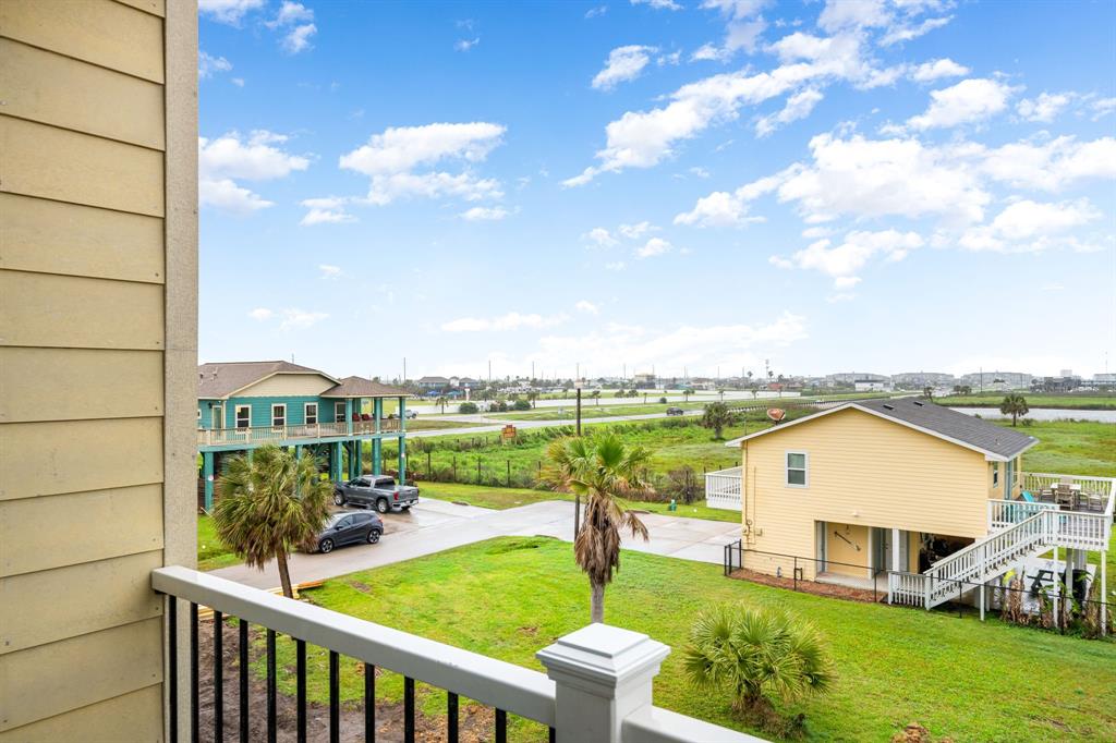 11207 Schwartz Drive, Galveston, Texas image 28