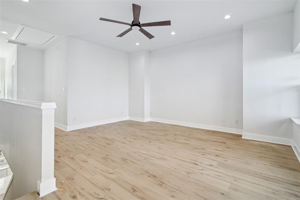 11207 Schwartz Drive, Galveston, Texas image 30