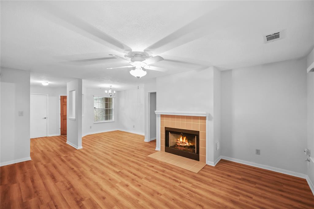 5535 Rivertree Lane, Spring, Texas image 7