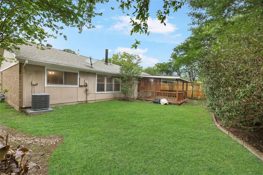 5535 Rivertree Lane, Spring, Texas image 24