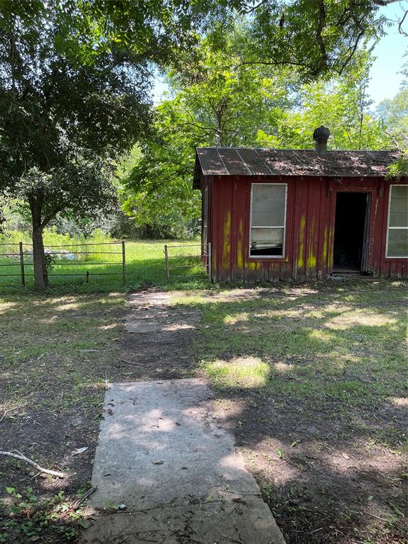 17084 Old Schoolhouse Road, Batson, Texas image 16