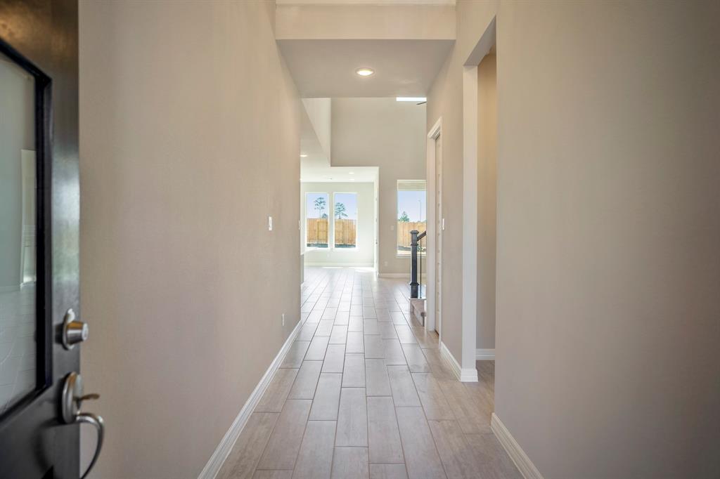 Photo 4 of 50 of 405 Coppice Creek Lane house