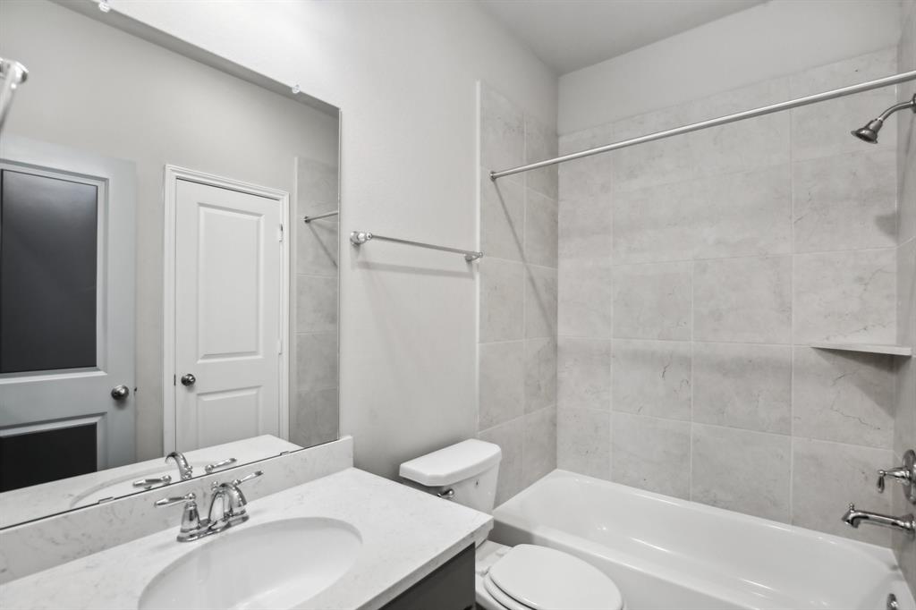 4802 Cedar Butte Lane, Manvel, Texas image 28