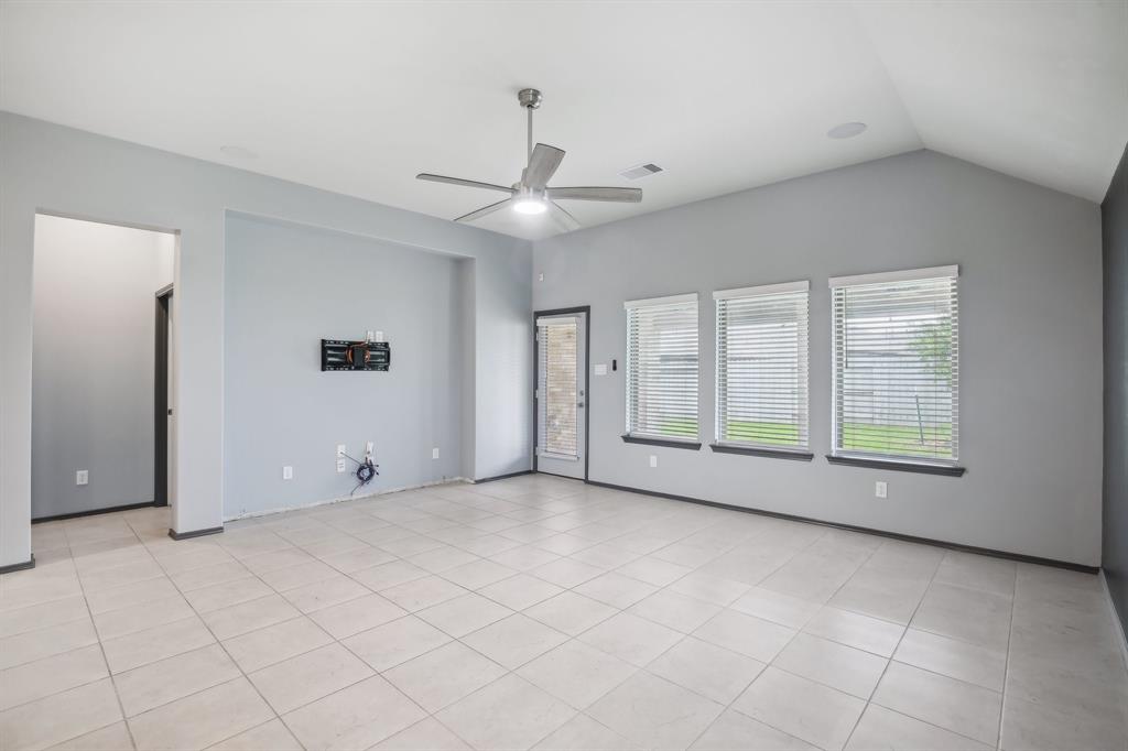 4802 Cedar Butte Lane, Manvel, Texas image 15