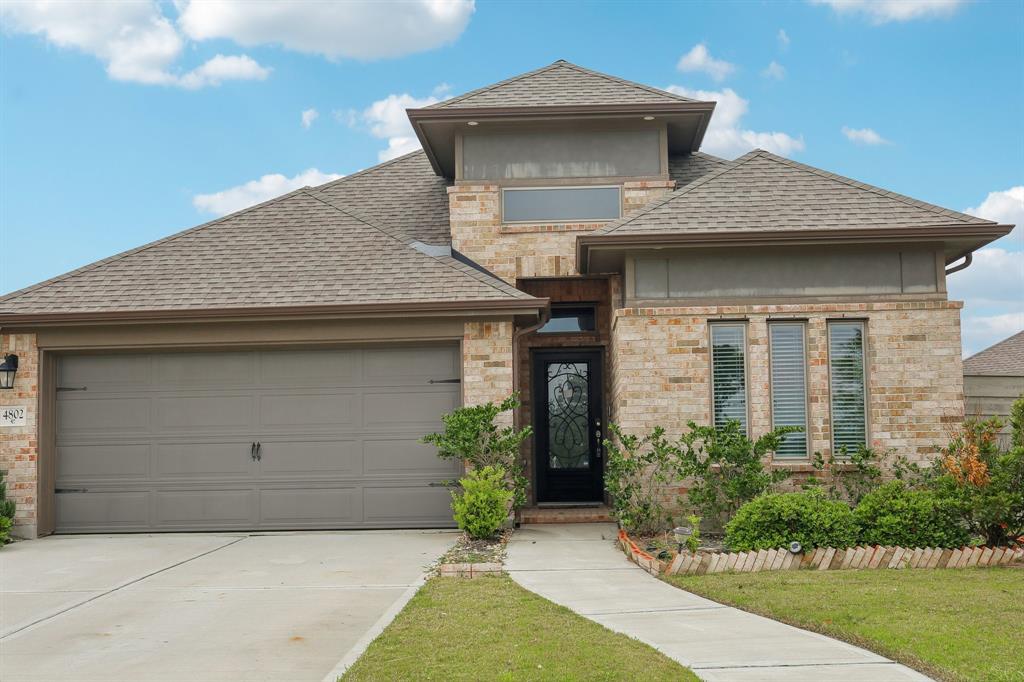 4802 Cedar Butte Lane, Manvel, Texas image 1