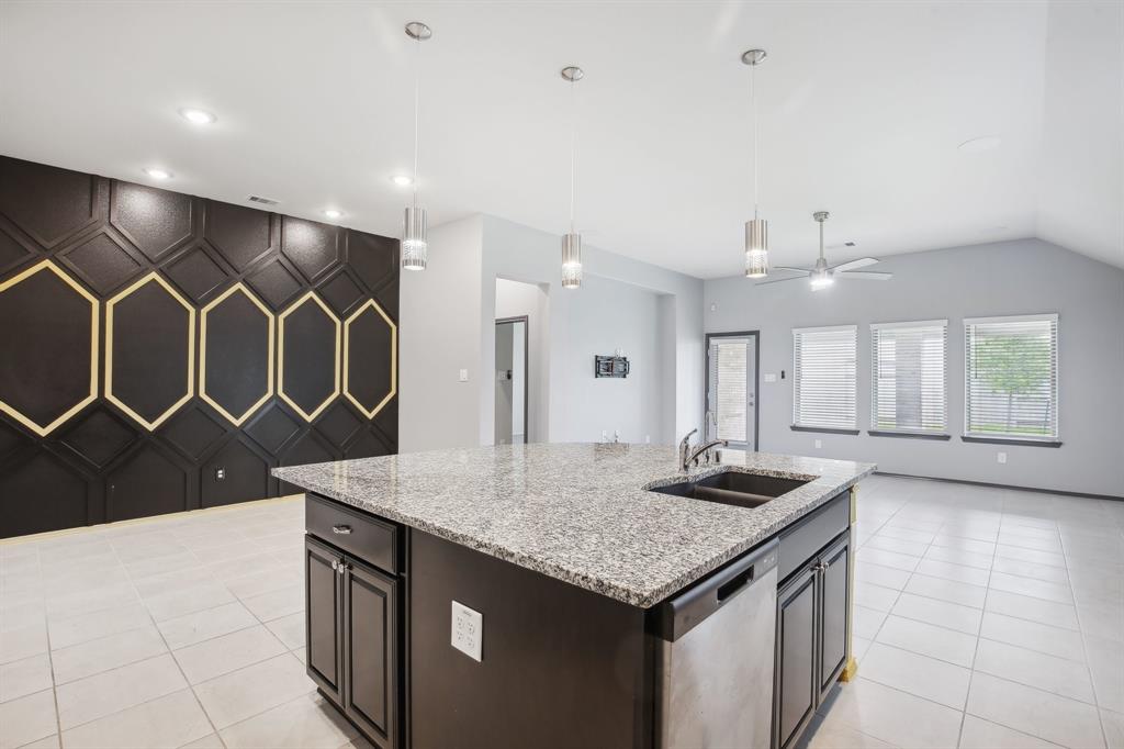 4802 Cedar Butte Lane, Manvel, Texas image 14