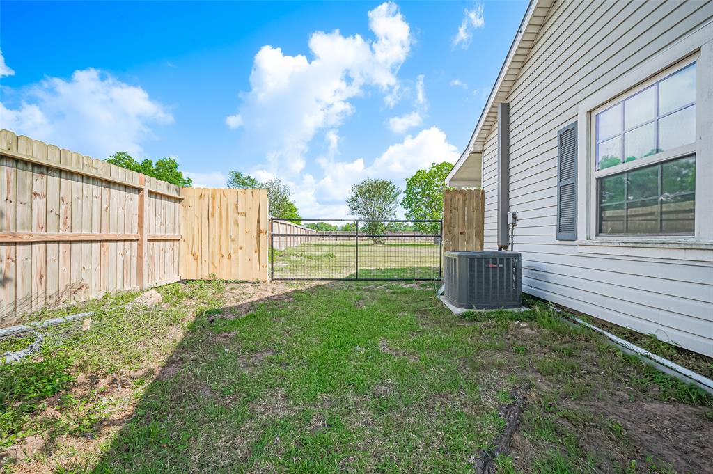 226 Highway 90 St, Sealy, Texas image 39