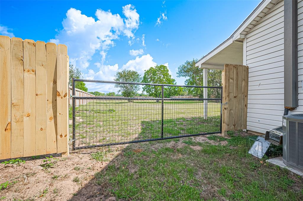 226 Highway 90 St, Sealy, Texas image 38