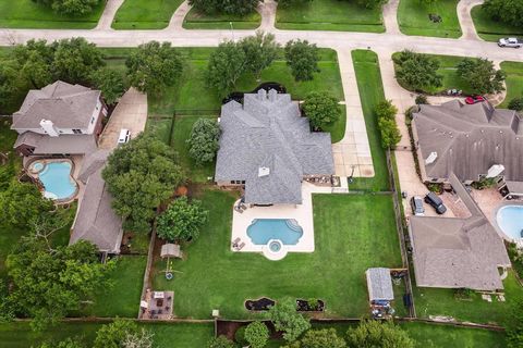 Single Family Residence in Cypress TX 12718 Auburn Springs Lane 37.jpg