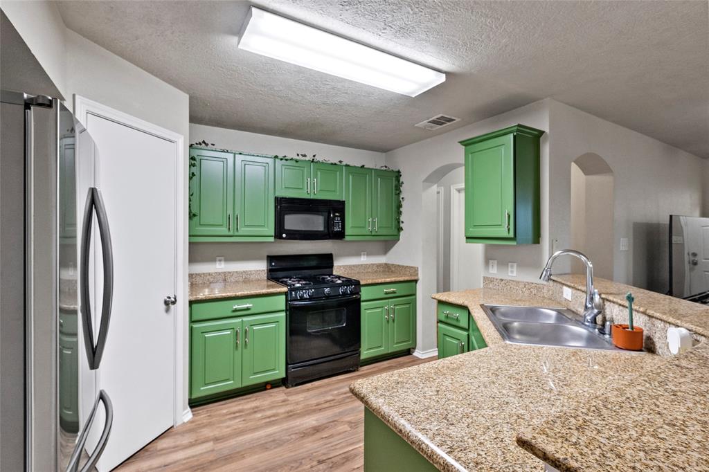 1160 Cottage Grove Circle, Bryan, Texas image 9