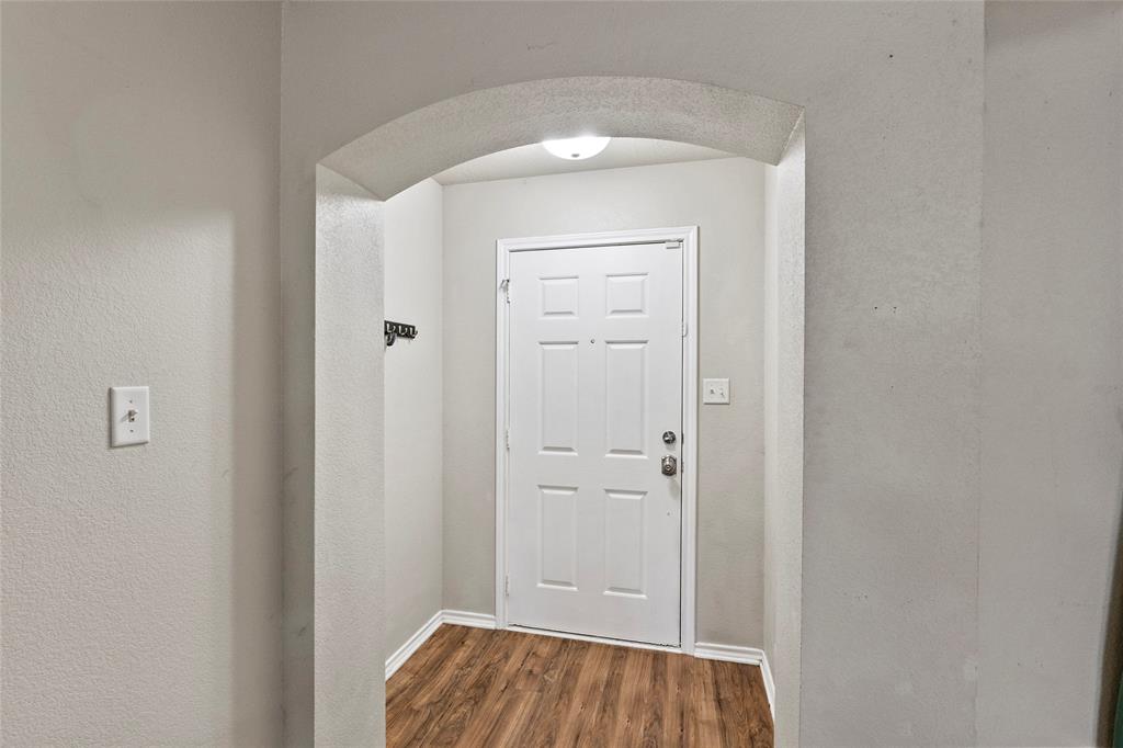 1160 Cottage Grove Circle, Bryan, Texas image 3