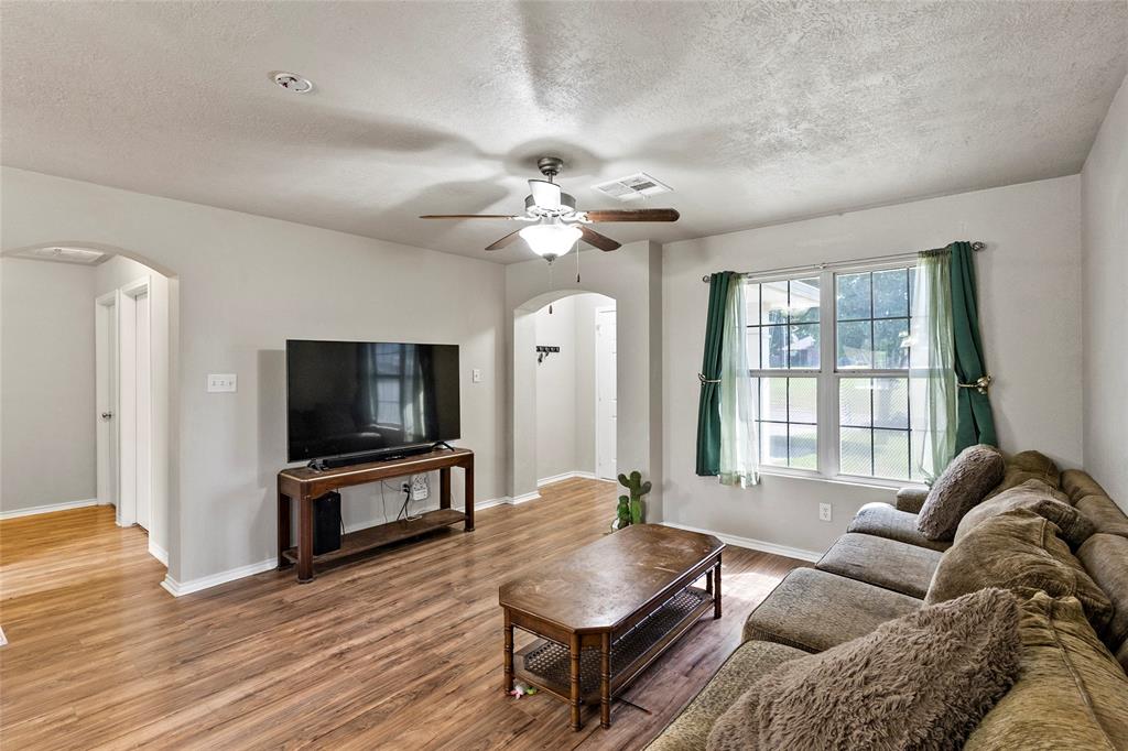 1160 Cottage Grove Circle, Bryan, Texas image 6