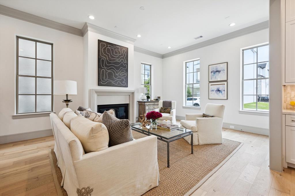 207 Sutton Row Place, Houston, Texas image 3