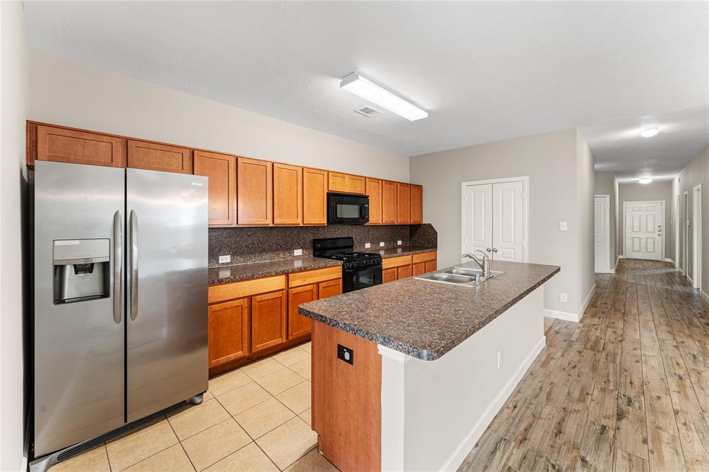 10910 Woodwind Shadows Drive, Cypress, Texas image 17