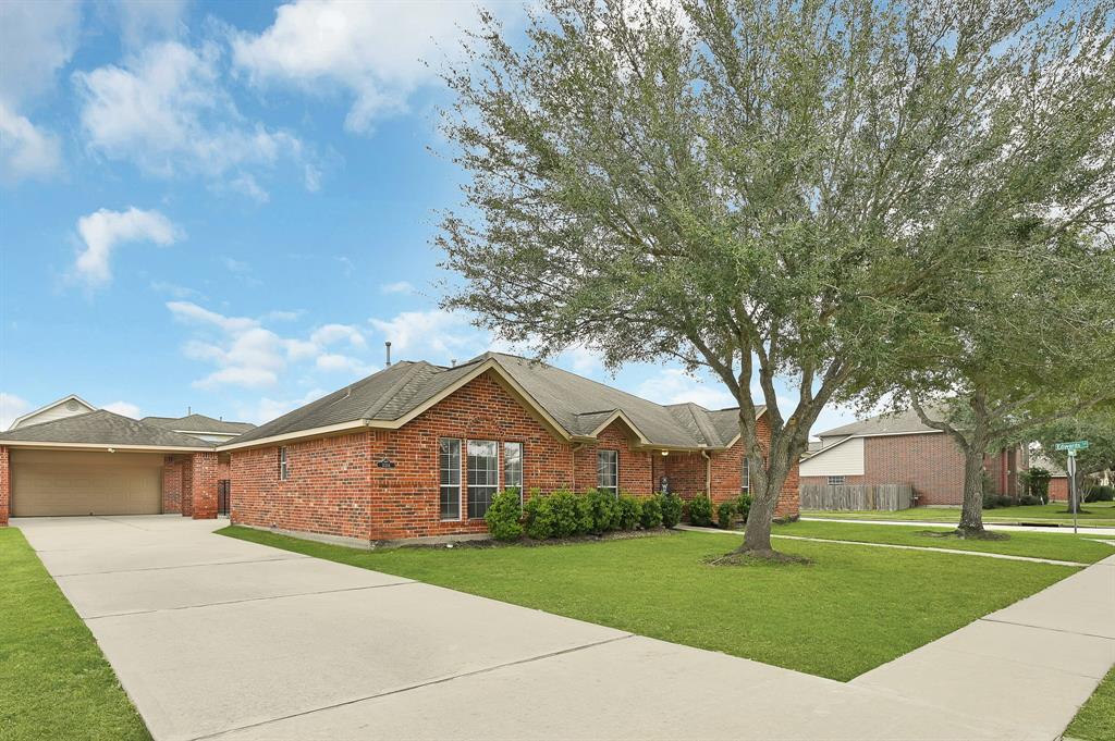 11201 Dawson Road, Pearland, Texas image 2