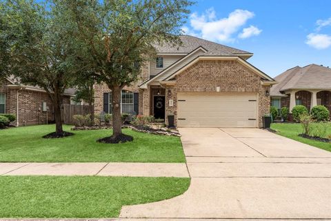 Homes For Sale - 9910 Kendahlwood Lane<br/> Tomball, TX 77375