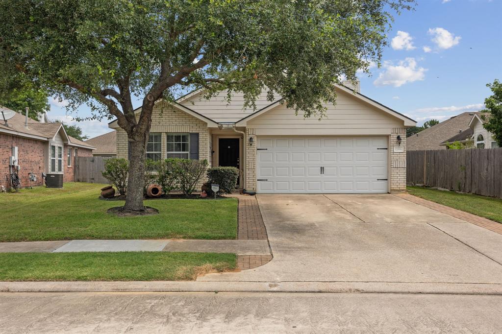 12006 Green Willow Falls Drive, Tomball, Texas image 14