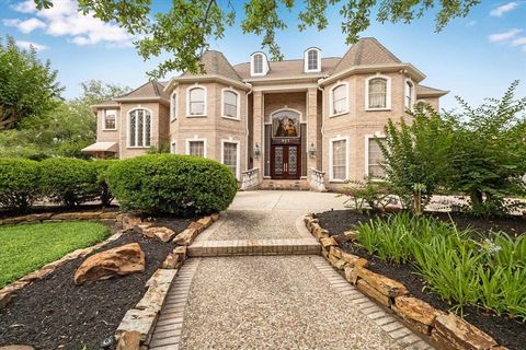 903 Old Lake Road Houston TX 77057