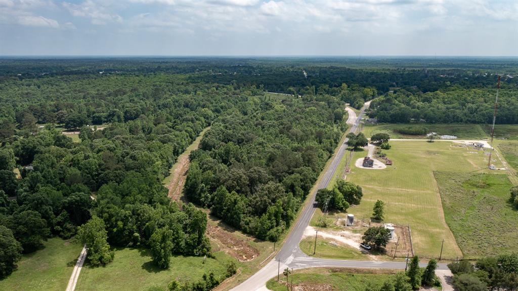 000 Lakeland Dr, Liberty, Texas image 8