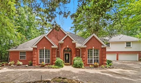 122 E Park Drive Montgomery TX 77356