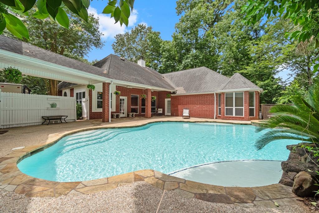 122 E Park Drive