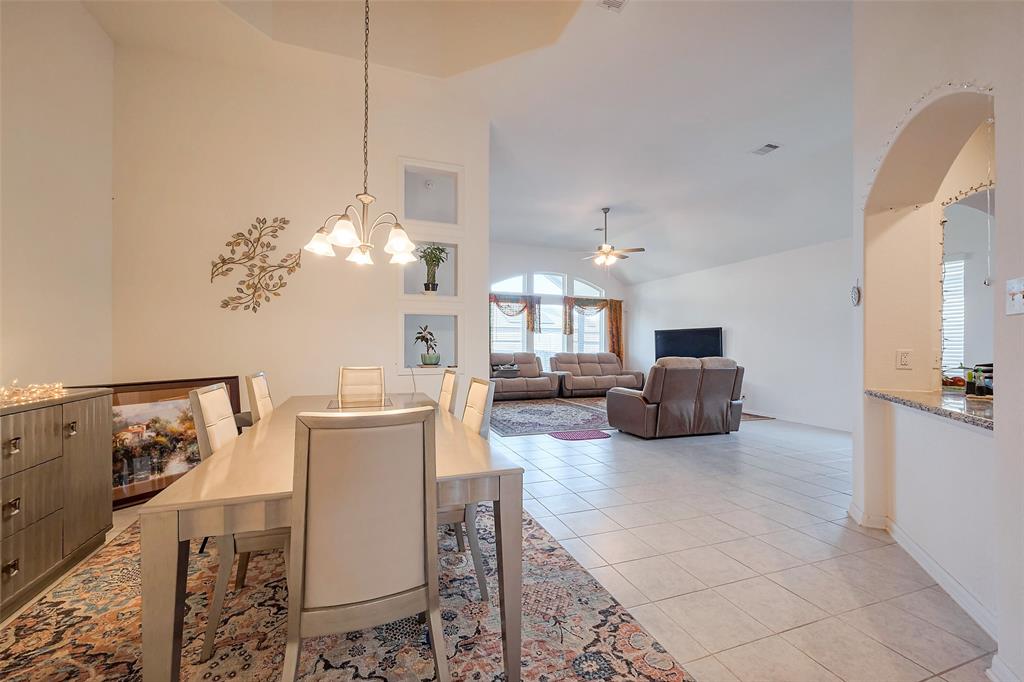 5819 Southern Rose Lane, Rosenberg, Texas image 13