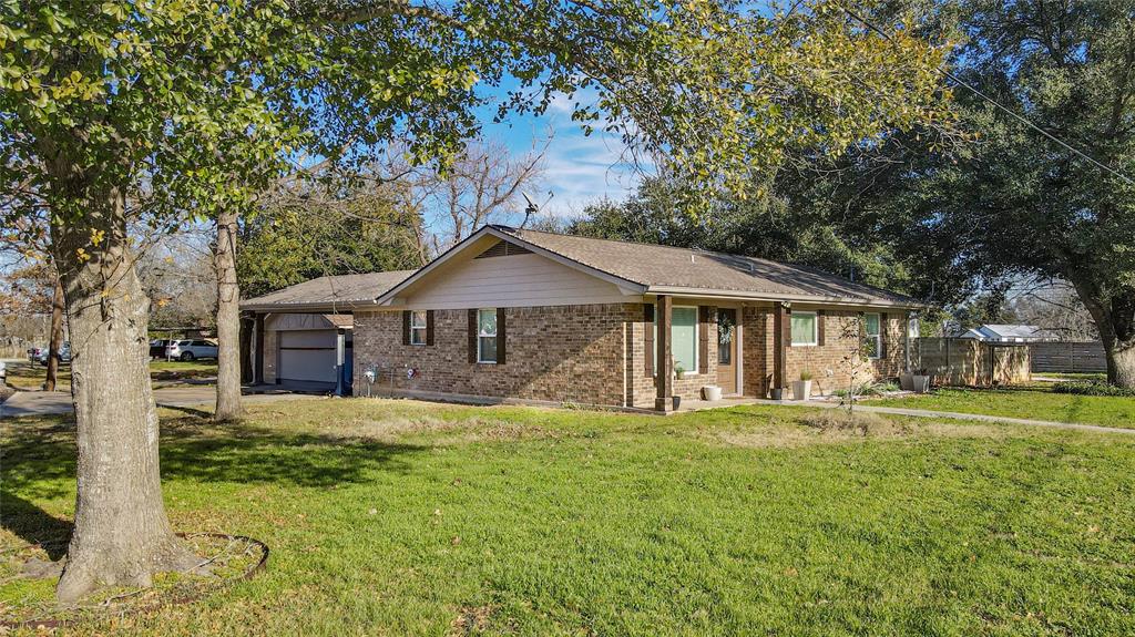 1006 Benedict Street St, Caldwell, Texas image 1