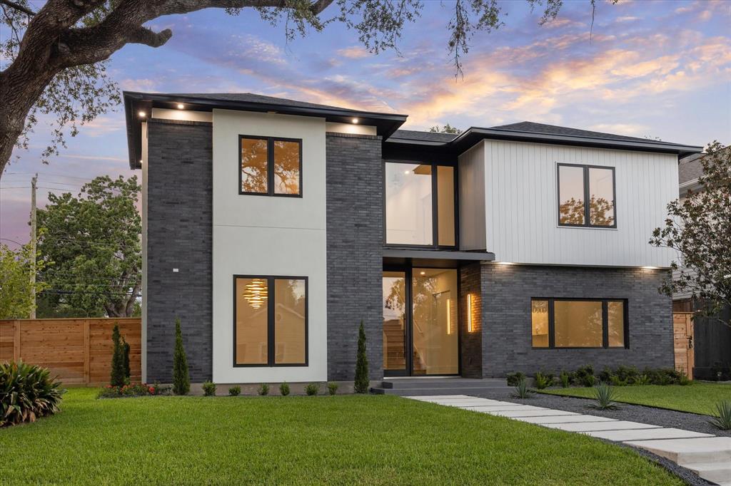 1550 Gardenia Drive