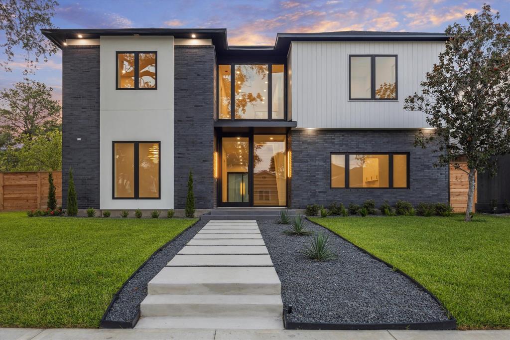 1550 Gardenia Drive