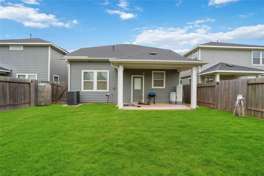 5215 Sunway Drive, Katy, Texas image 25