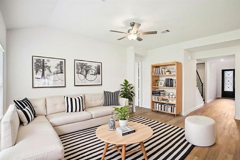 Photo of 132 Bay Bridge Court, Montgomery, TX 77316 (MLS # 17462933)