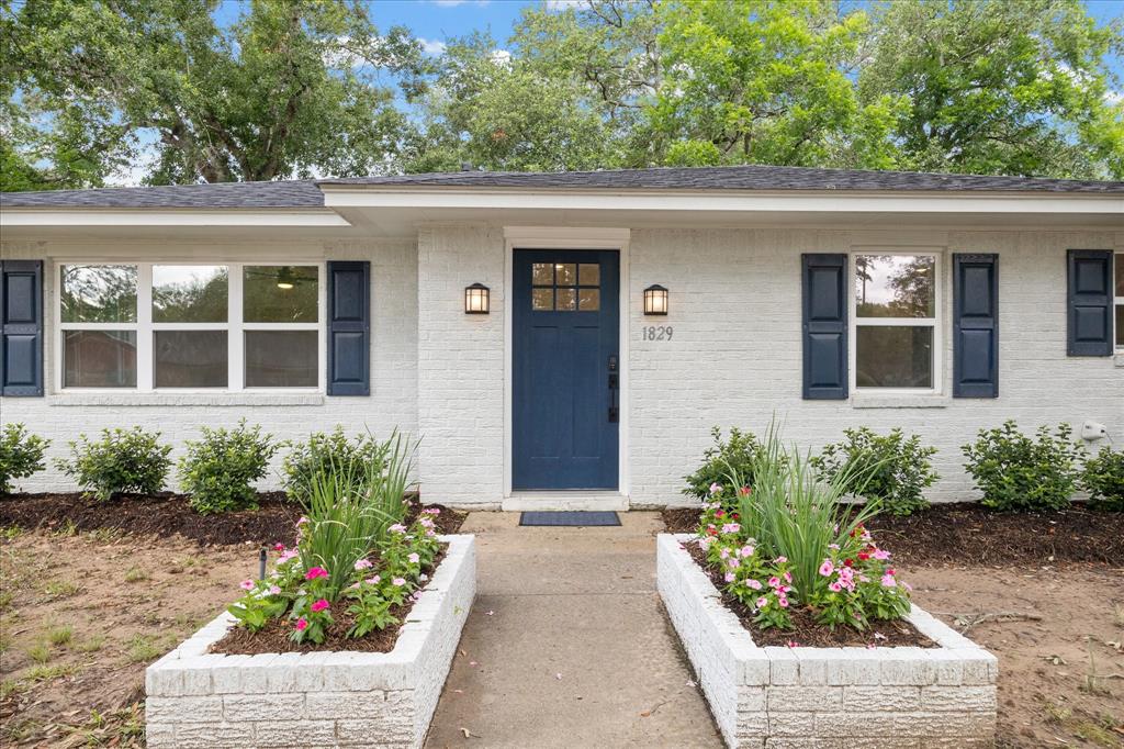 1829 Heights Drive