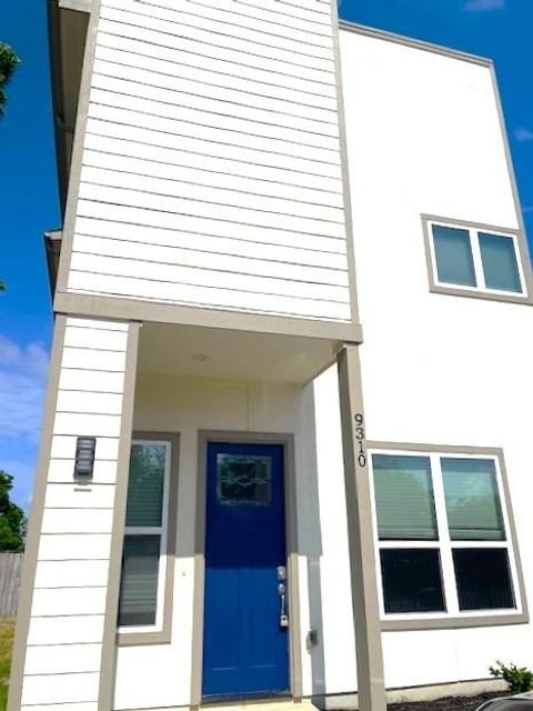 9310 Coffee Street Houston TX 77033