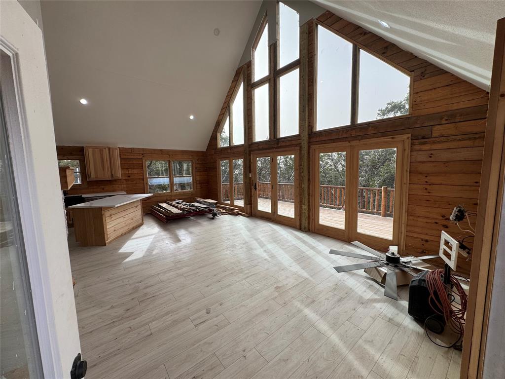 1317 Estate Drive, New Braunfels, Texas image 8