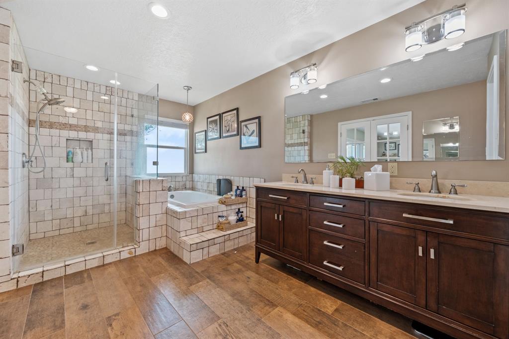11320 Cedar Gully Road, Beach City, Texas image 13