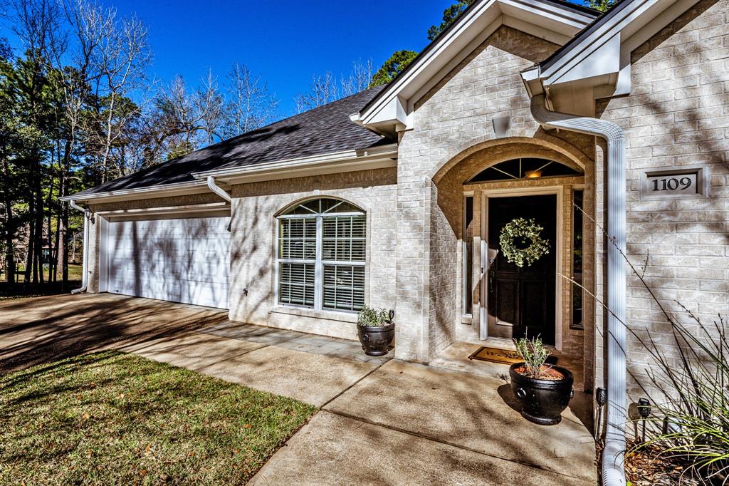 1109 Tielway, Huntsville, Texas image 3