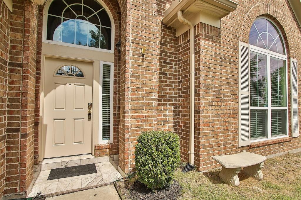 18418 Cypress Lake Village Drive, Cypress, Texas image 3
