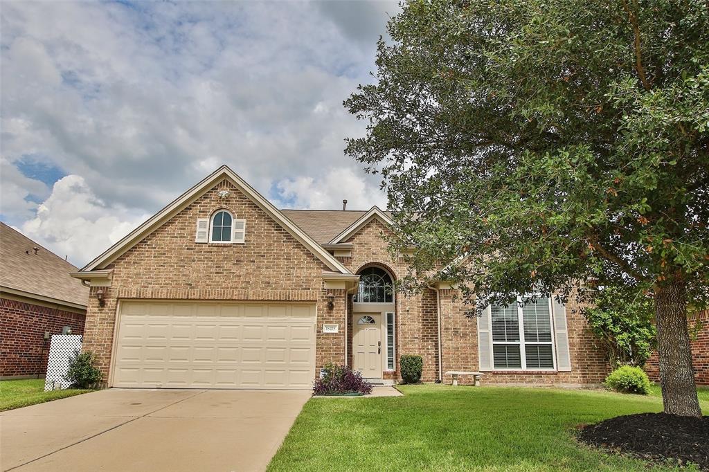 18418 Cypress Lake Village Drive, Cypress, Texas image 4