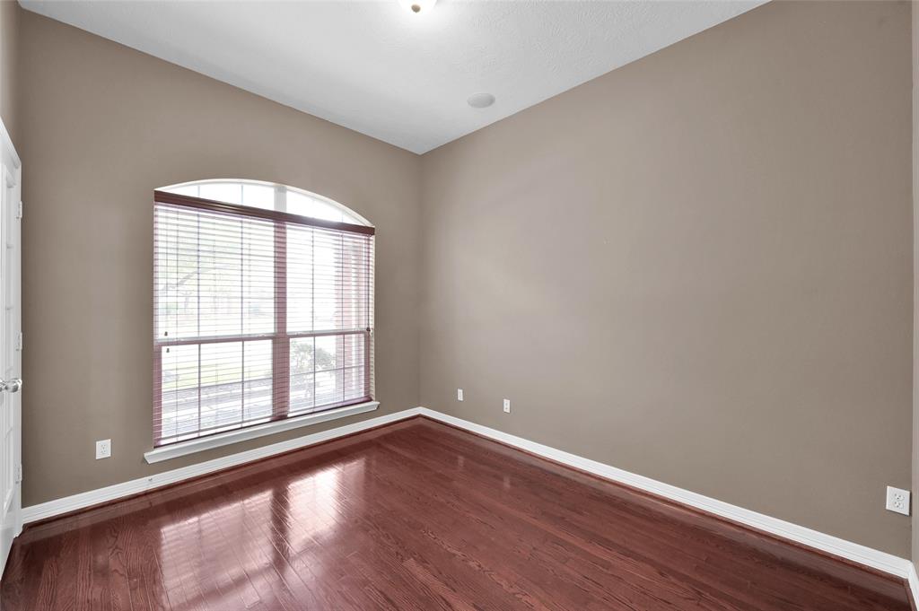 18223 Rustic Springs Drive, Tomball, Texas image 11