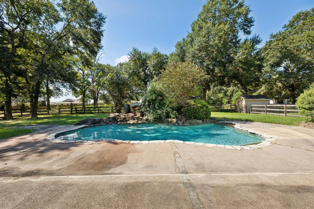 10015 Hufsmith Kuykendahl Road, Tomball, Texas image 34