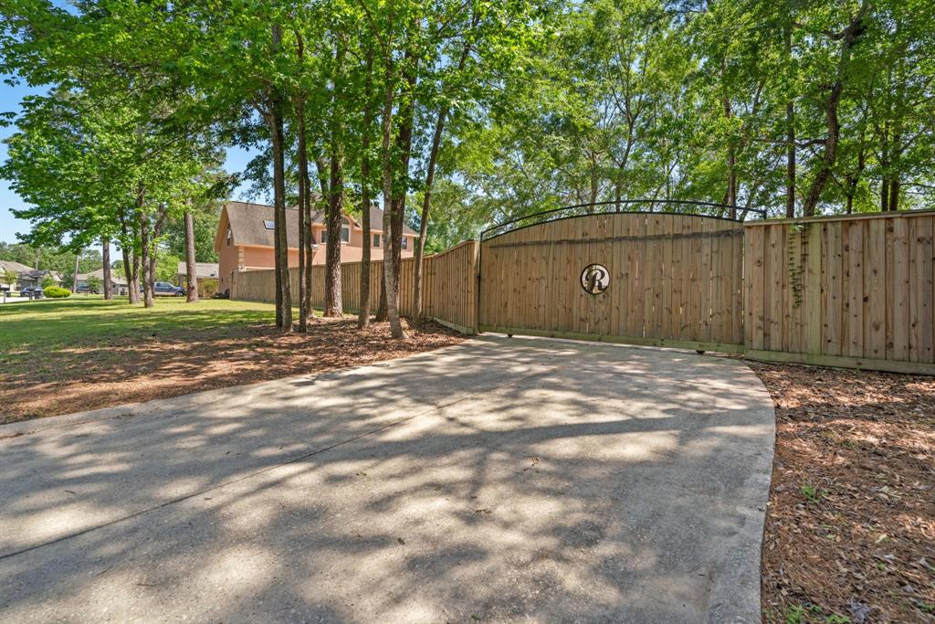 1643 Chart Drive, Crosby, Texas image 26