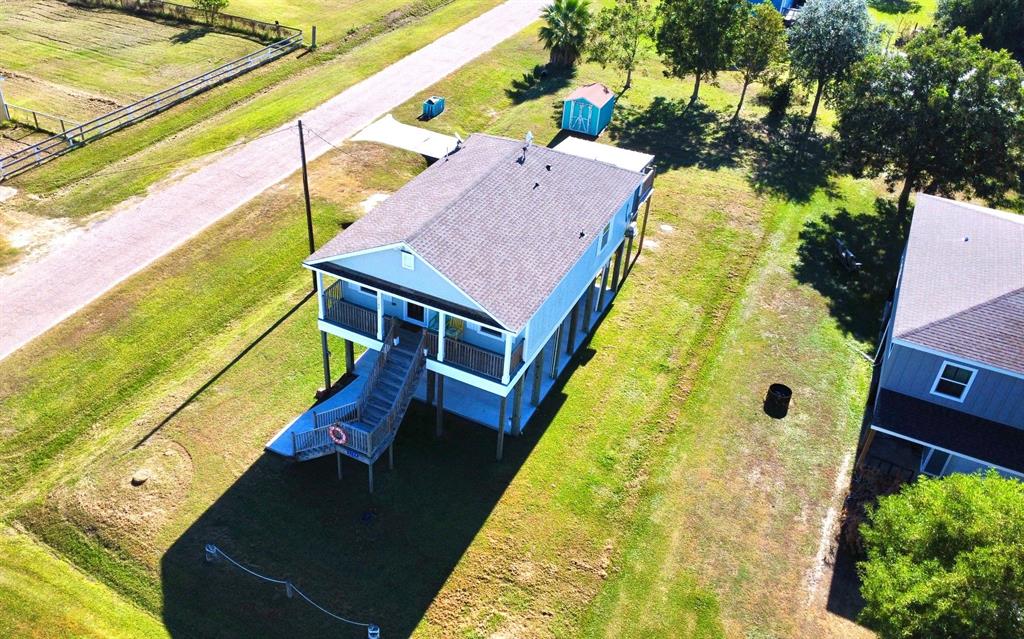 1124 Overton Avenue, Port Bolivar, Texas image 1