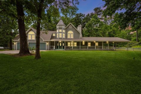 Photo of 1198 County Road 2050, Hull, TX 77564 (MLS # 45156296)