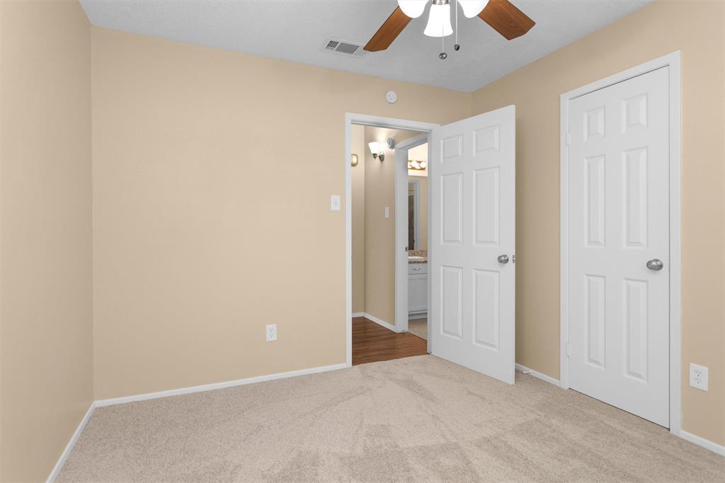 4807 Bridgemont Lane, Spring, Texas image 31