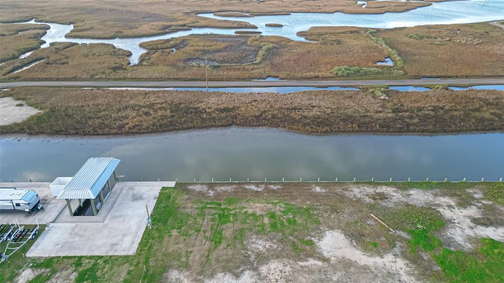 1109 Gator Point, Crystal Beach, Texas image 5