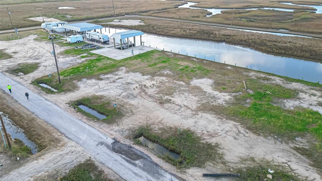 1109 Gator Point, Crystal Beach, Texas image 8
