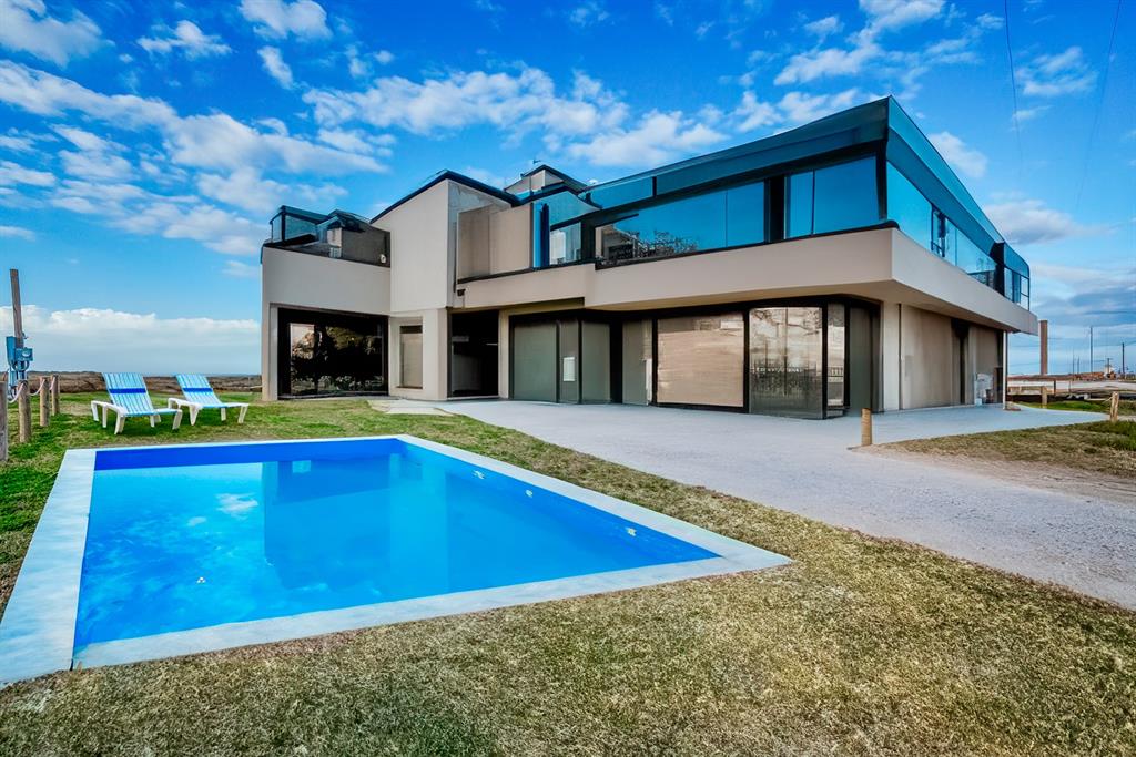 1109 Gator Point, Crystal Beach, Texas image 1