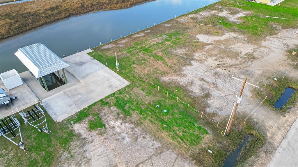 1109 Gator Point, Crystal Beach, Texas image 3